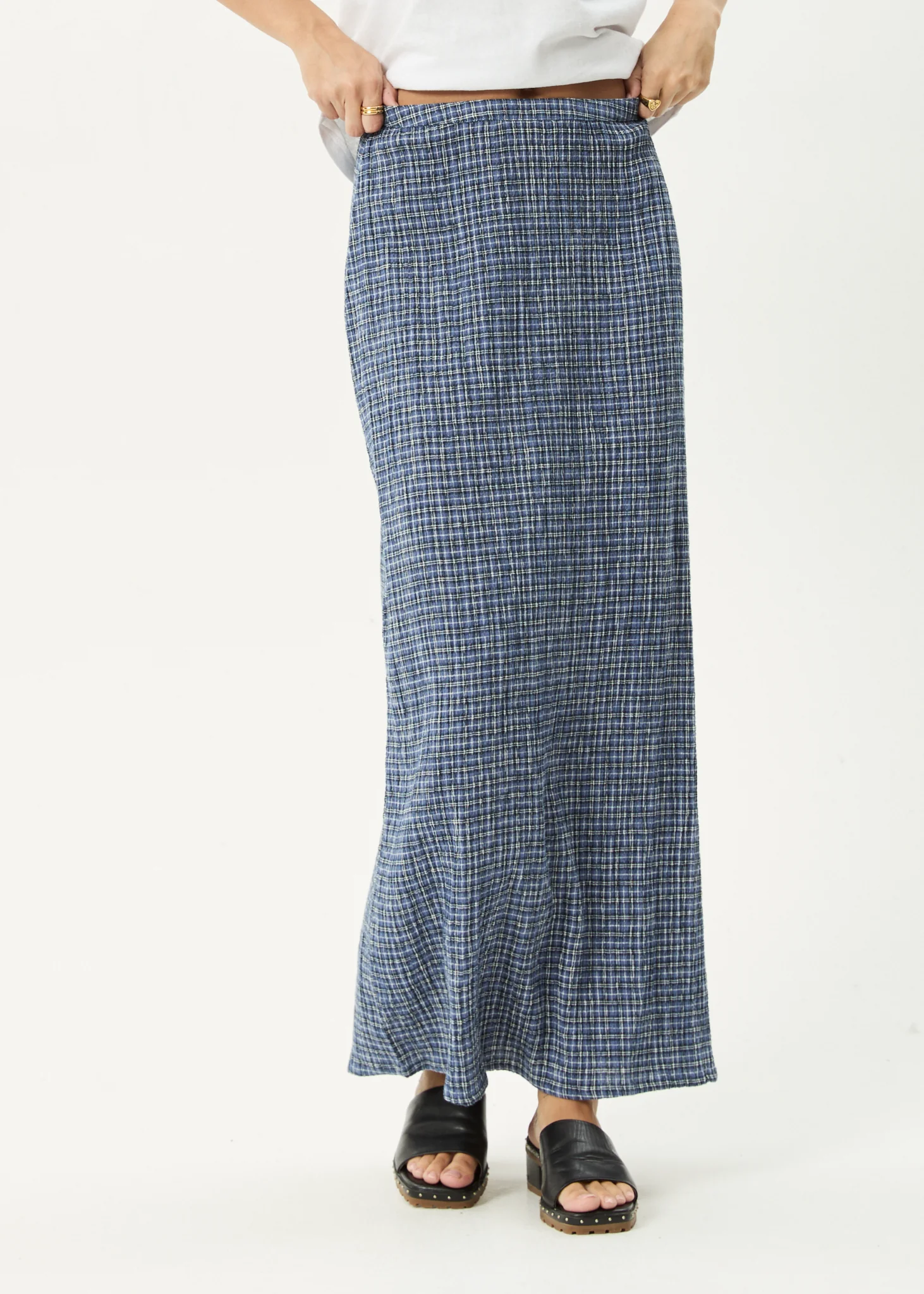AFENDS Womens Shipwreck - Seersucker Maxi Skirt - Marlin - Image 4